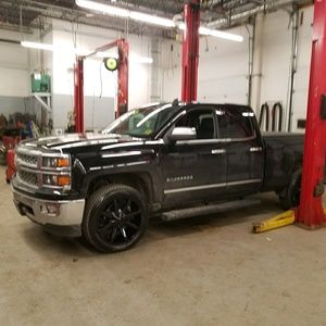 Meet your Posher, Justin